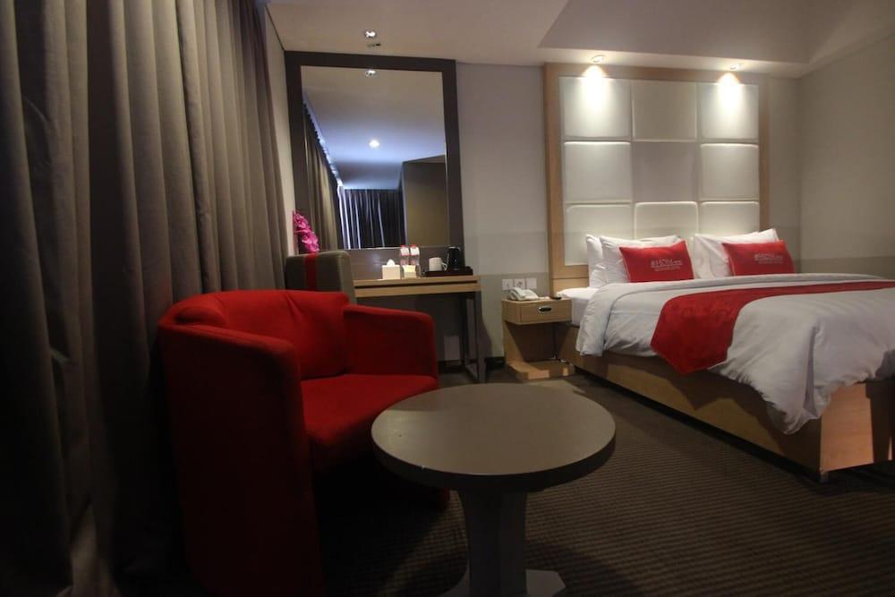 @Hom Semarang Simpang Lima Hotell Eksteriør bilde