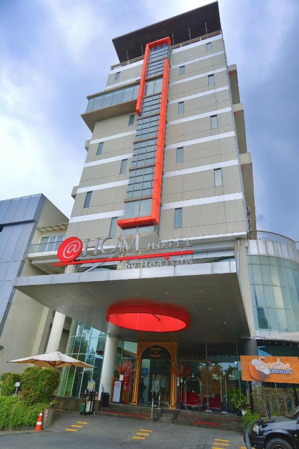 @Hom Semarang Simpang Lima Hotell Eksteriør bilde