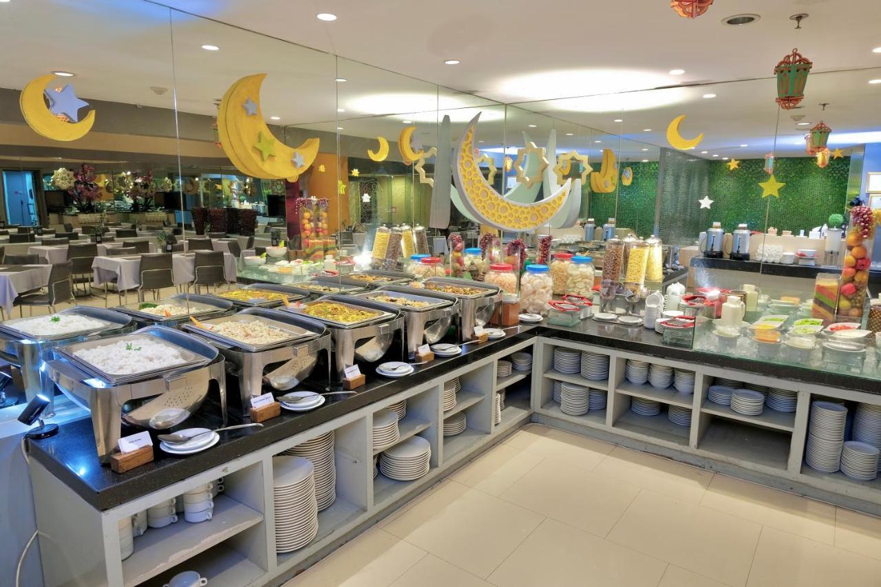 @Hom Semarang Simpang Lima Hotell Eksteriør bilde