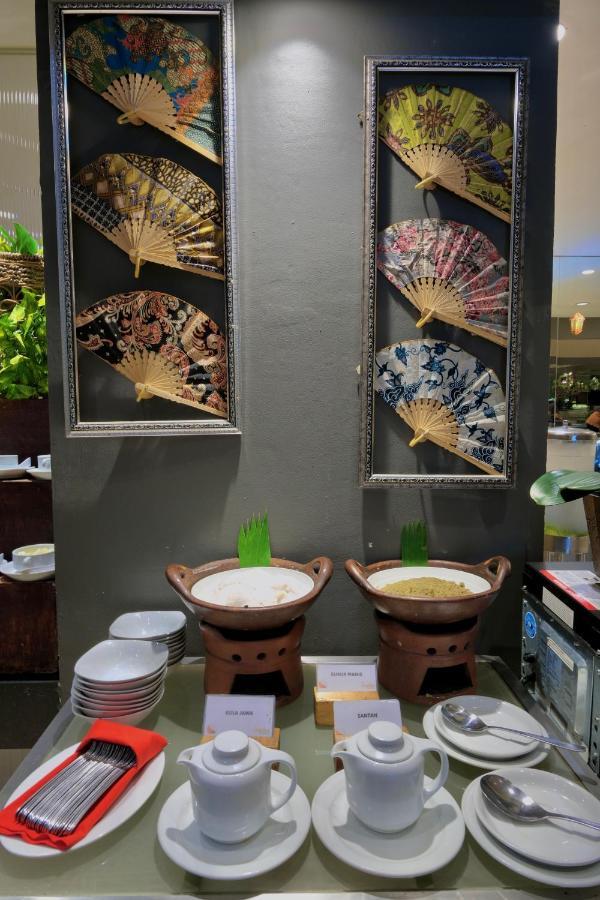 @Hom Semarang Simpang Lima Hotell Eksteriør bilde