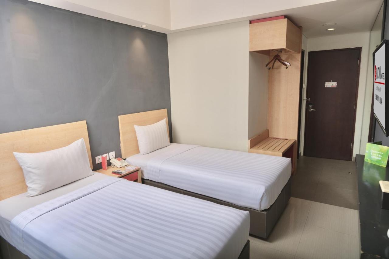@Hom Semarang Simpang Lima Hotell Eksteriør bilde