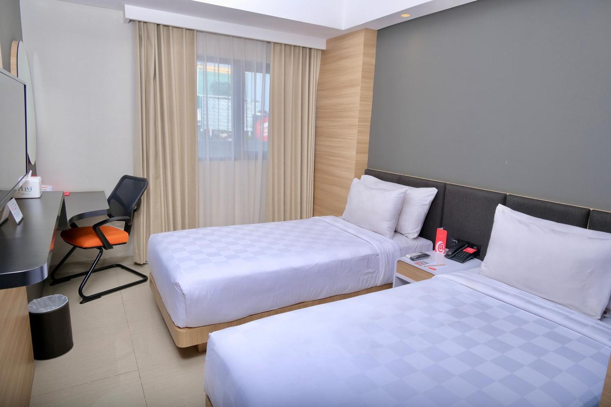 @Hom Semarang Simpang Lima Hotell Eksteriør bilde