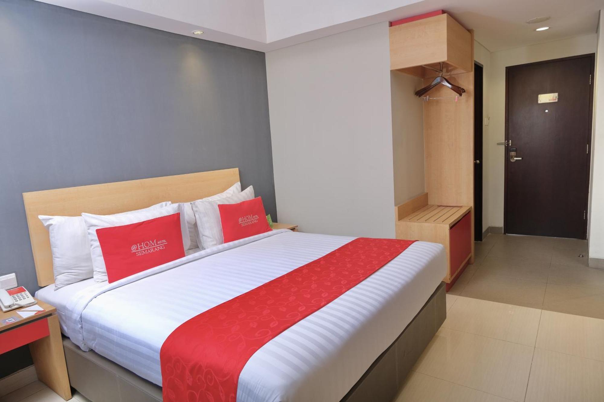 @Hom Semarang Simpang Lima Hotell Eksteriør bilde