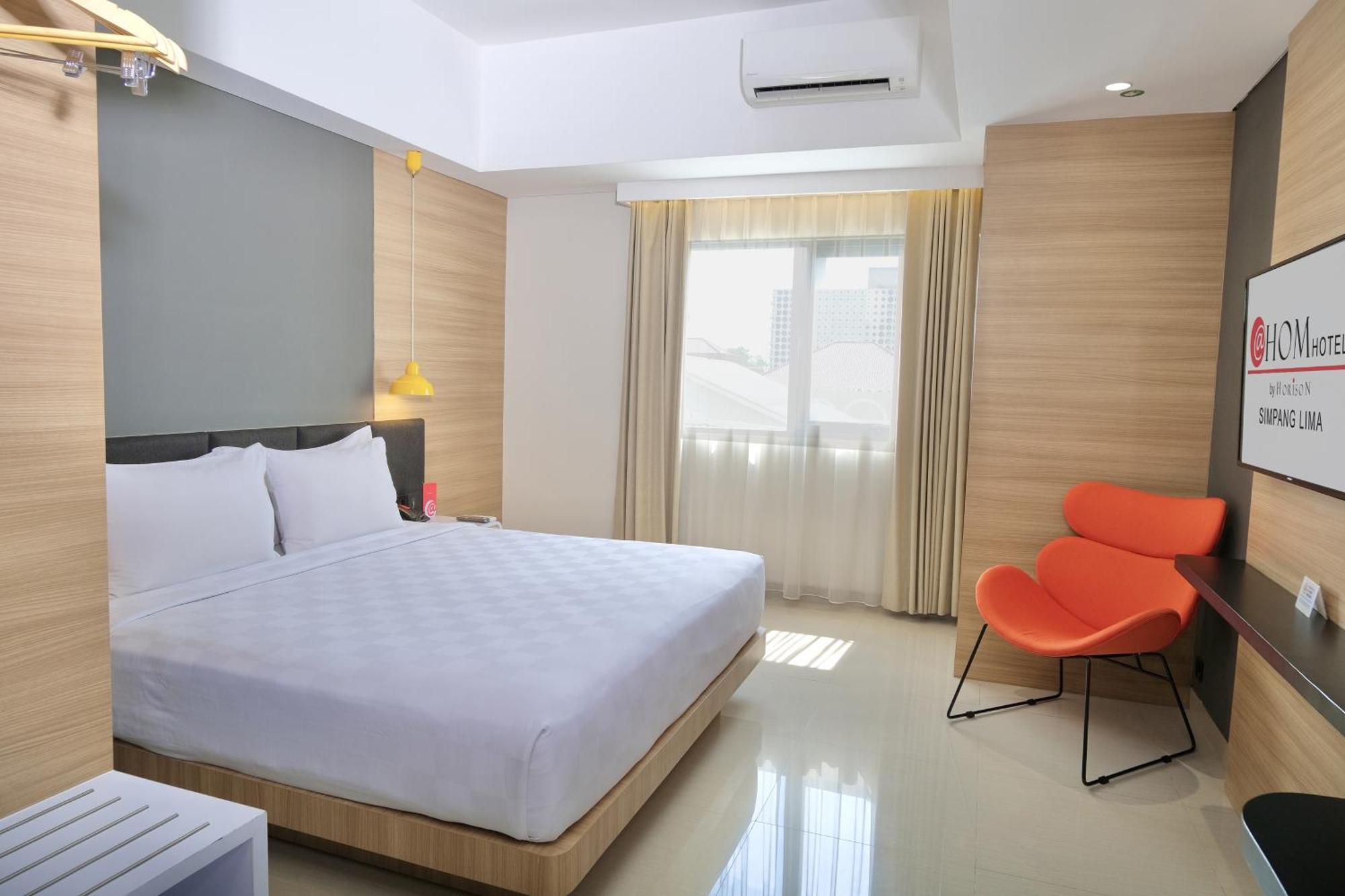 @Hom Semarang Simpang Lima Hotell Eksteriør bilde