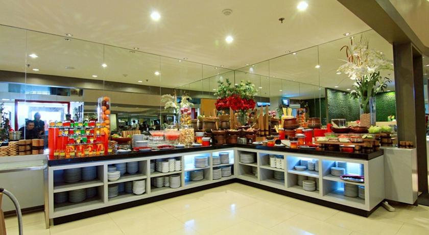 @Hom Semarang Simpang Lima Hotell Eksteriør bilde